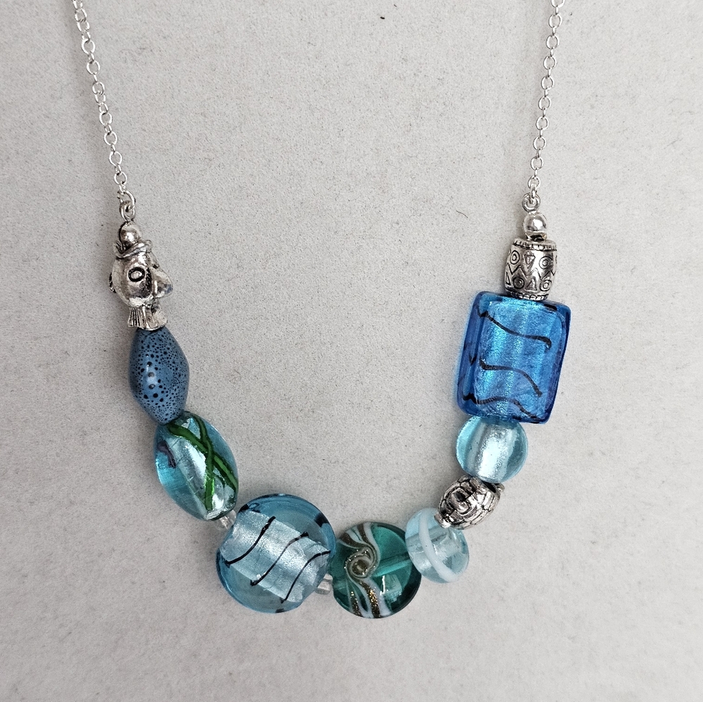 Silver and Blue Beaded Ocean Theme Blown Glass Vintage Necklace SAQ - Picture 12 of 14